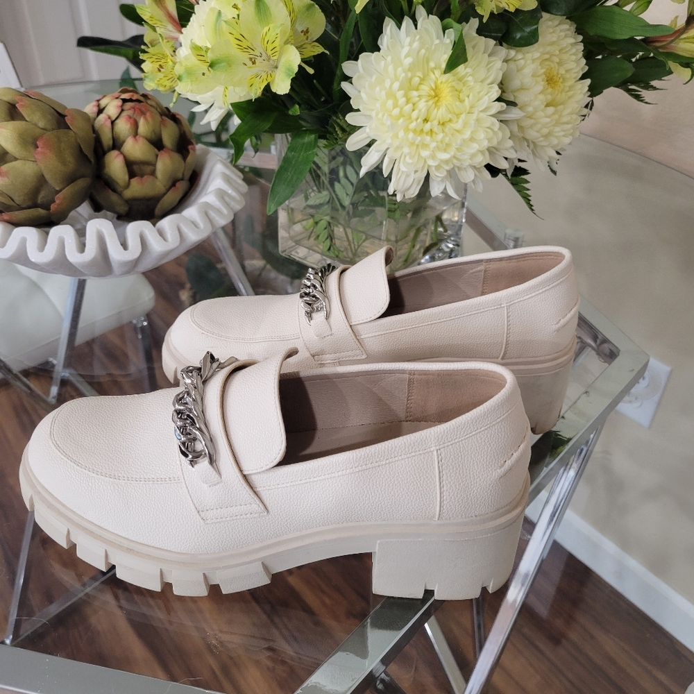 Athletech Cream Flats Modern Comfort Loafers